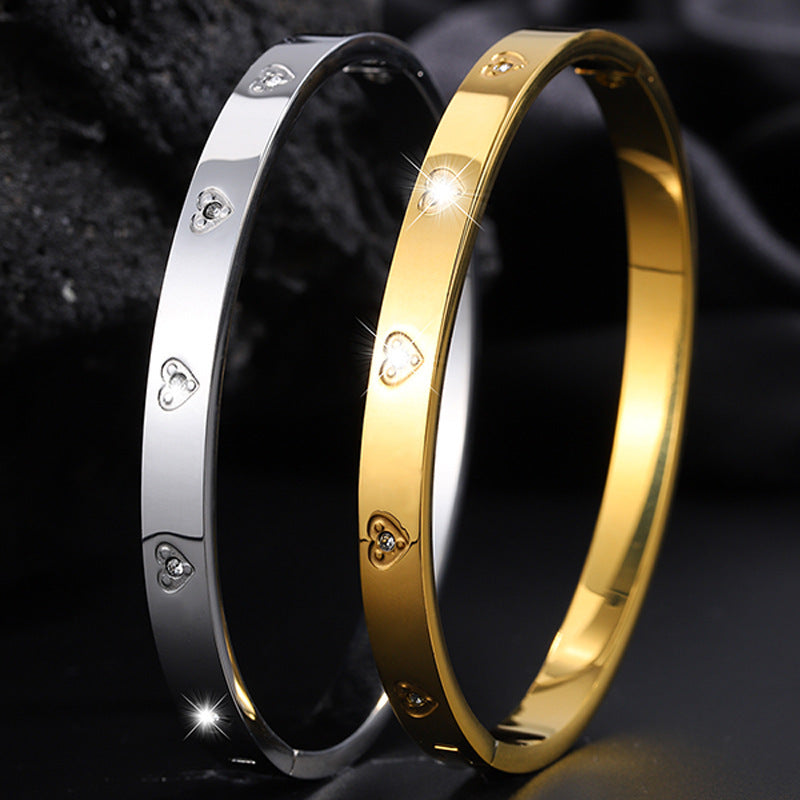 鈦鋼手鐲愛心六顆鑽不鏽鋼手鐲女生高級感時尚歐美不掉色手環