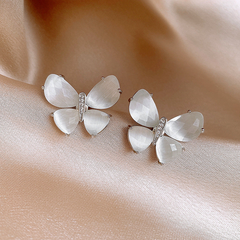 銀針歐美輕奢人造鋯石水晶款愛心耳釘時尚宮廷風耳環高級感耳飾女