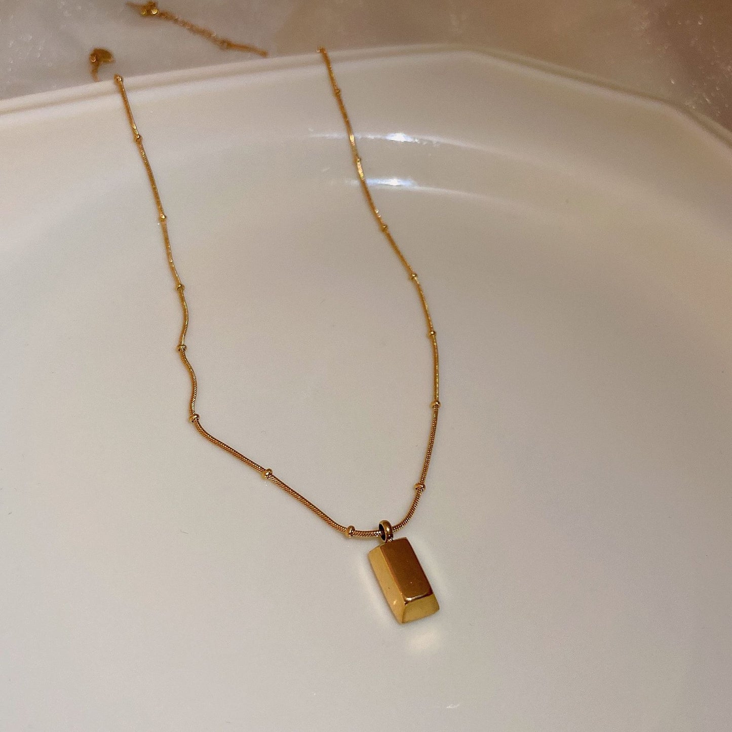 時尚輕奢鋯石蝴蝶結愛心小金磚珍珠項鍊氣質鎖骨鏈高級感新款項飾