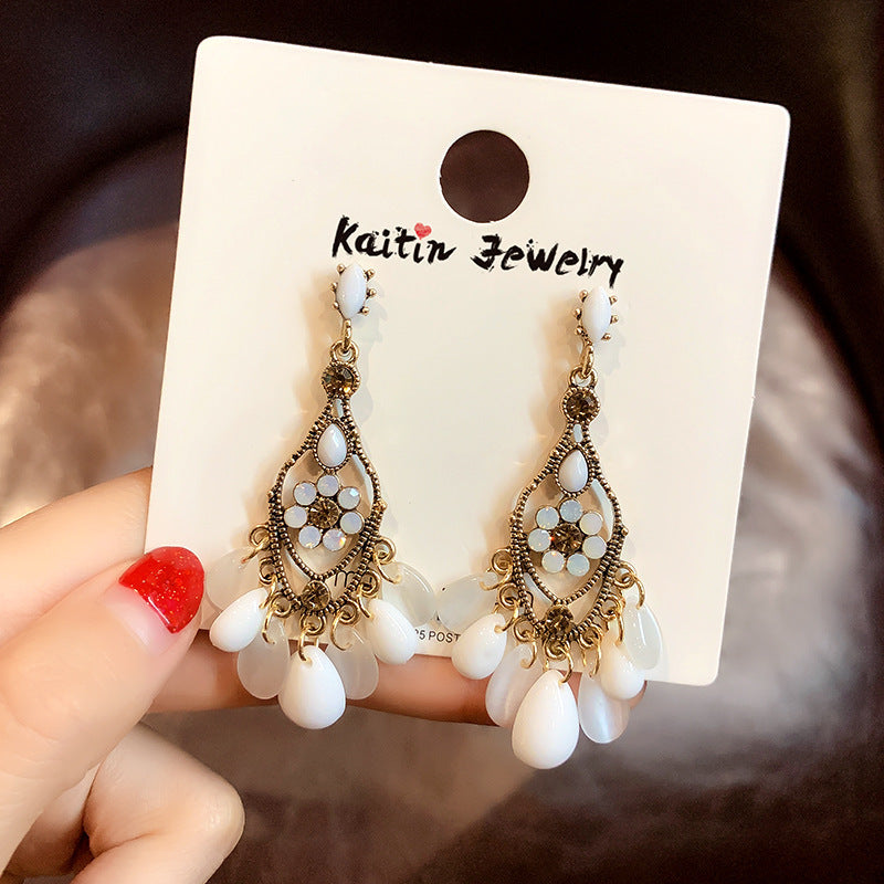 銀針時尚白色系花朵貝殼珍珠耳環氣質新款耳釘歐美時尚高級感耳飾