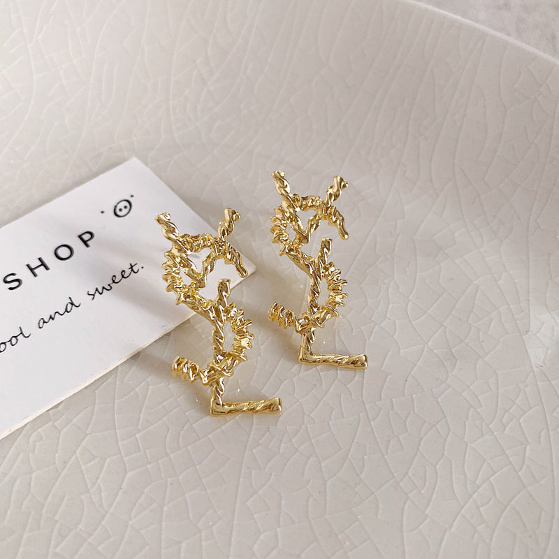 銀針歐美金屬風鏤空花朵魚尾珍珠耳環誇張氣質耳釘重工高級感耳飾