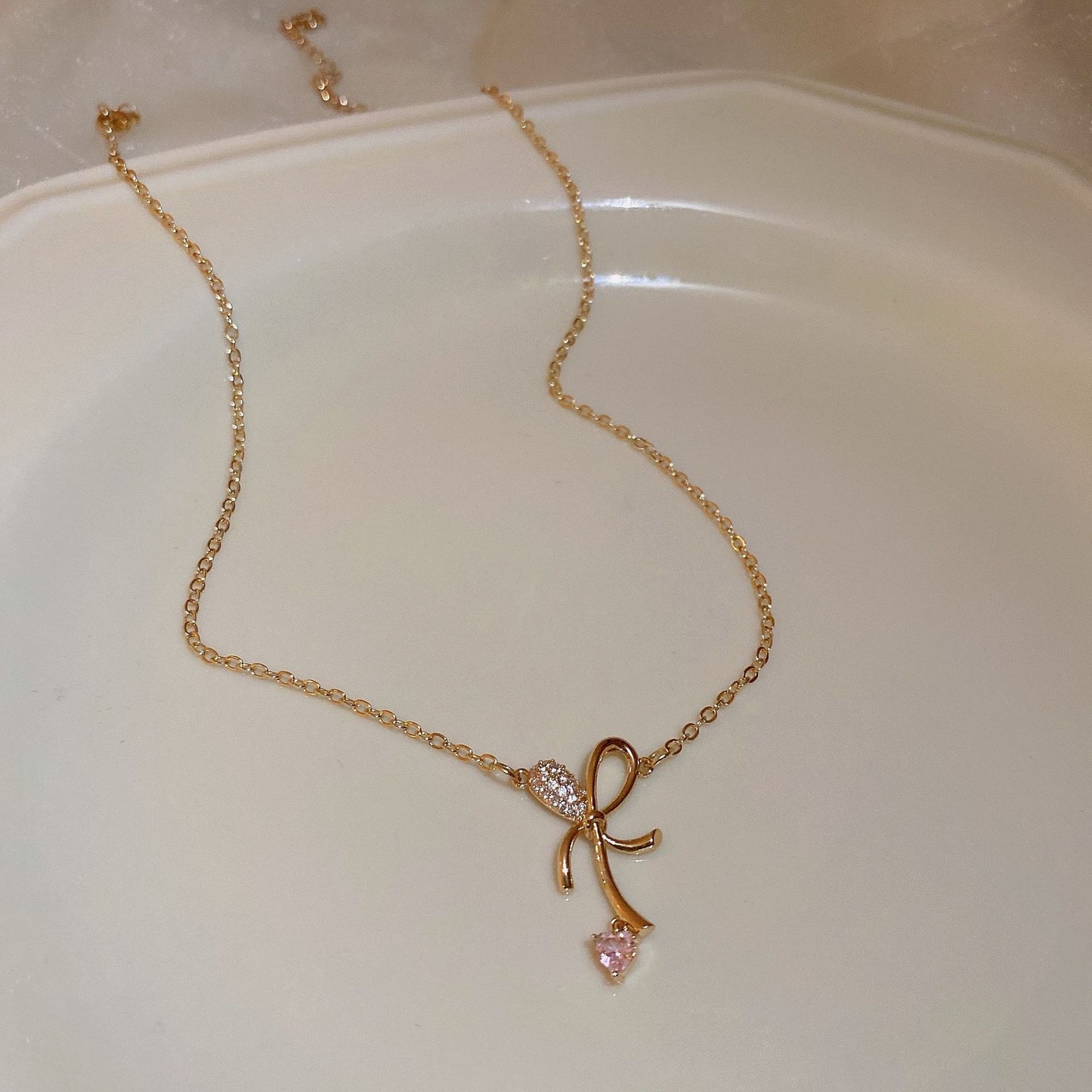 時尚輕奢鋯石蝴蝶結愛心小金磚珍珠項鍊氣質鎖骨鏈高級感新款項飾